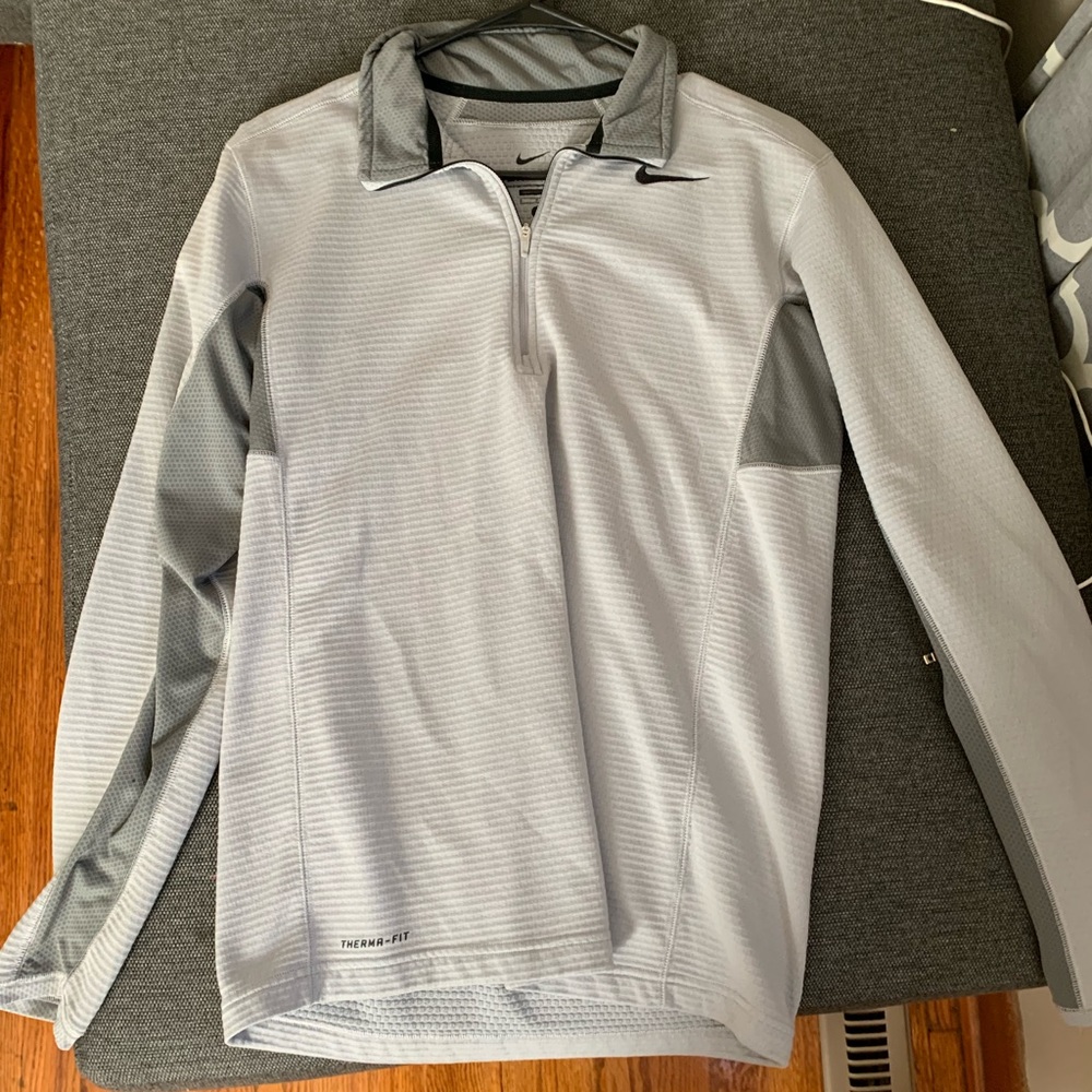 Women’s Nike half zip